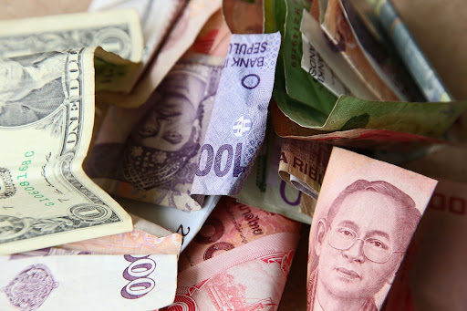 pengaruh  devaluasi mata uang terhadap investasi jangka panjang