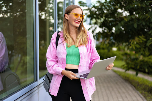 side hustle dan side job, pekerjaan sampingan milenial